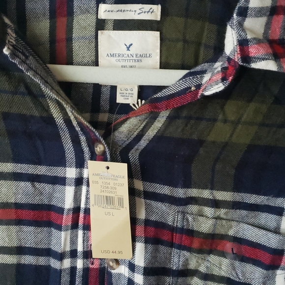 AE Plaid Top - Picture 2 of 3